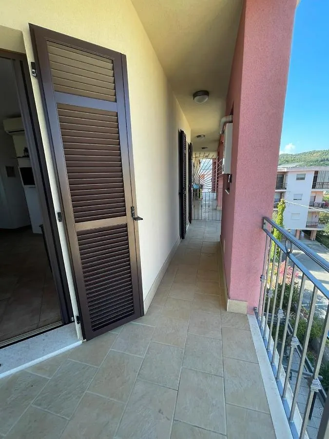 Casa Del Grillo Apartment Costarainera